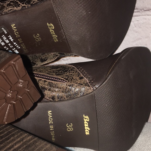 Made in Spain NWOT Beautiful Brown Knee Bo… - Picture 8 of 8